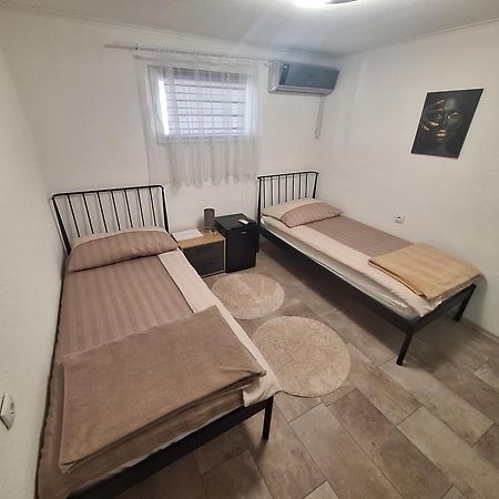 Fly & Stay Apartments Laktaši Eksteriør bilde