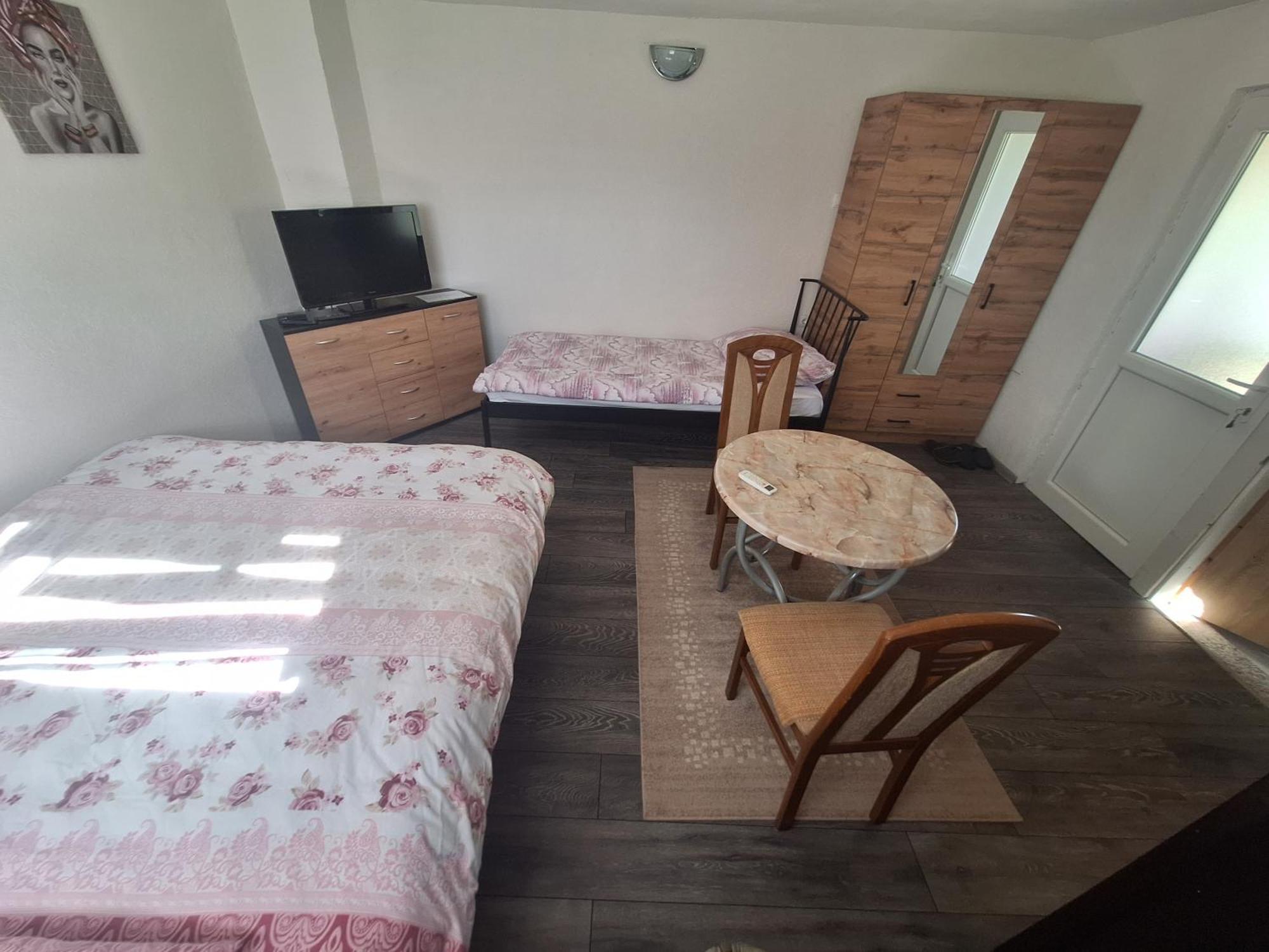 Fly & Stay Apartments Laktaši Eksteriør bilde